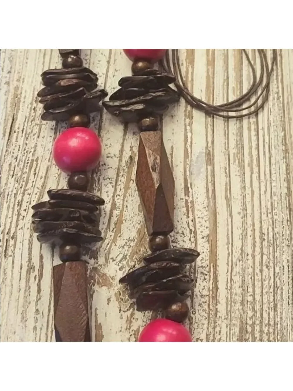 Wooden Elegant Brown and Red Beaded Geometric Necklace 36